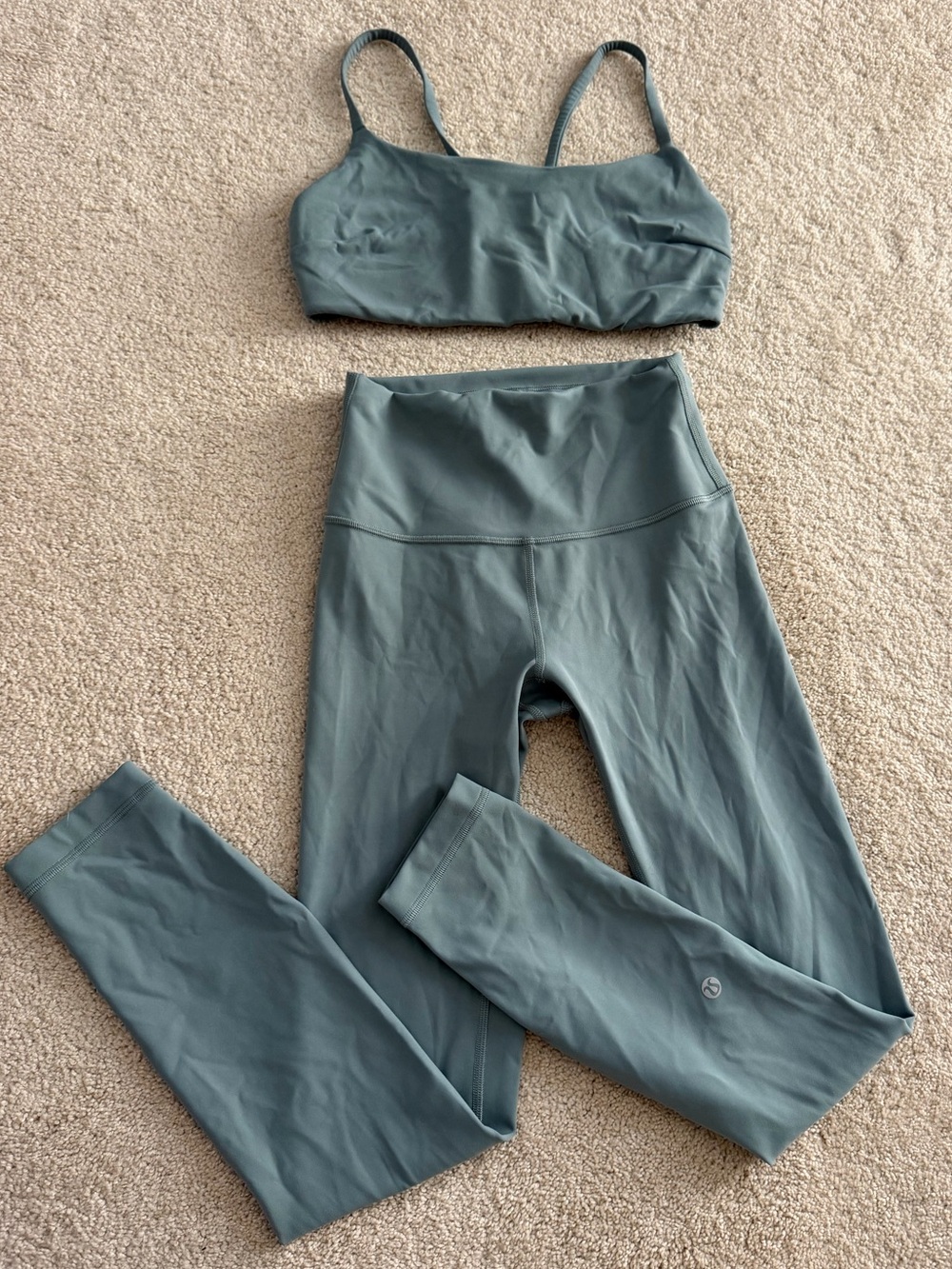Lululemon athletica Wunder Train Bra and Leggings Set